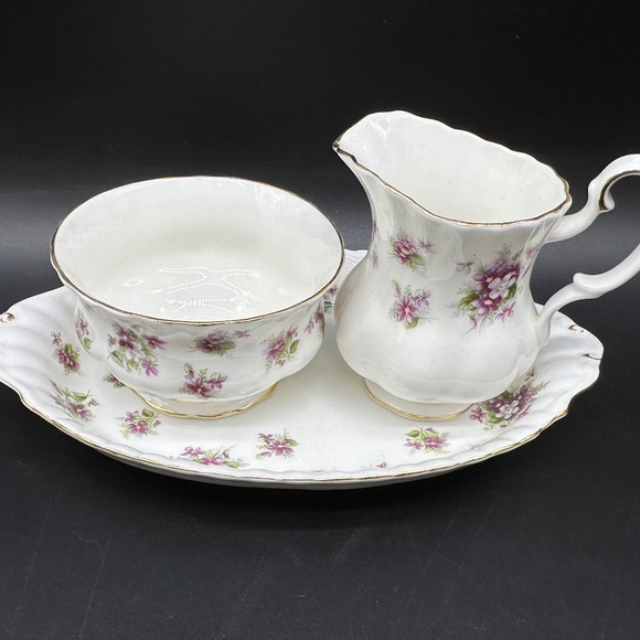 Royal Albert Sweet Violet Small Creamer Sugar Bowl Tray Set Bone China England - Picture 2 of 4